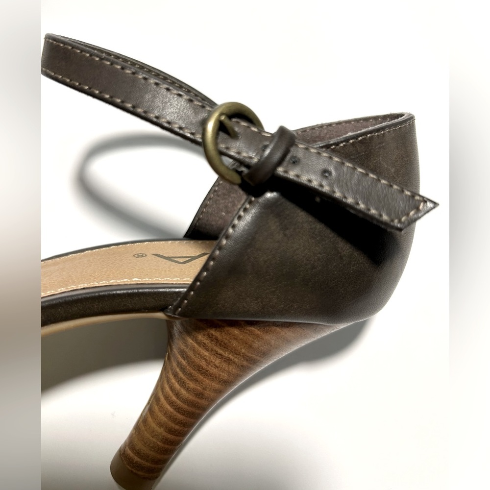 MIA Heels - Picture 9 of 11